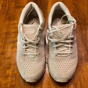 ASICS like new Gel 360 Running Shoes